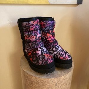 Graffiti Ugg boots